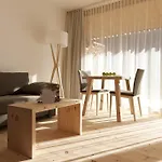 Relais & Chateaux In Lain Cadonau Hotel 5*