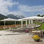 Relais & Chateaux In Lain Cadonau
