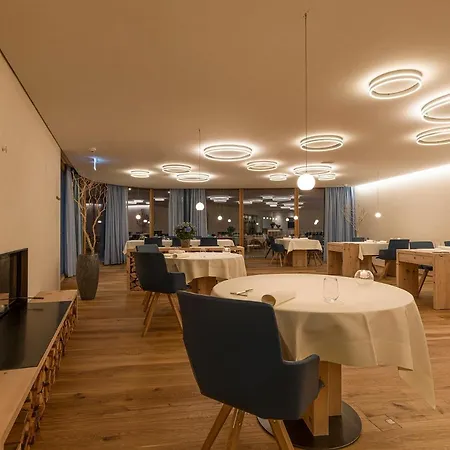 Relais & Chateaux In Lain Cadonau