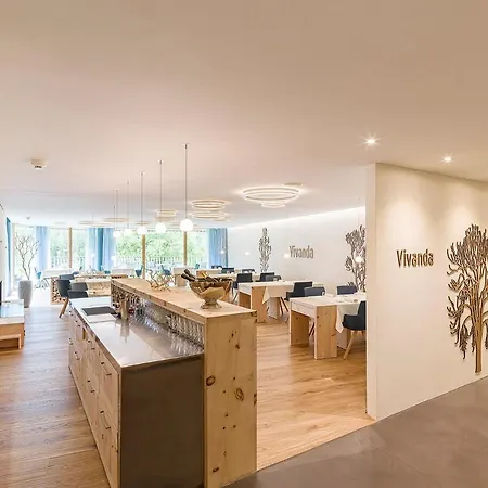 Relais & Chateaux In Lain Cadonau Brail