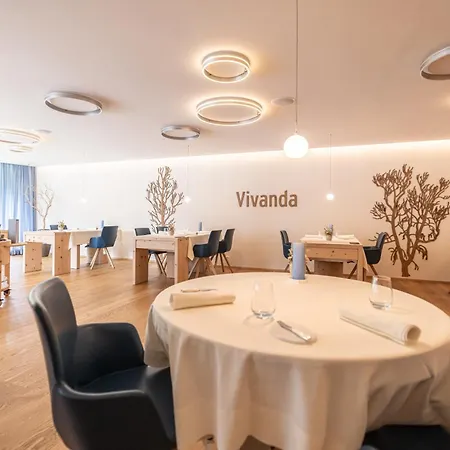 Relais & Chateaux In Lain Cadonau Hotel 5*