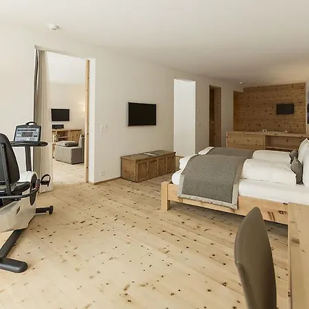 Relais & Chateaux In Lain Cadonau Hotel 5*