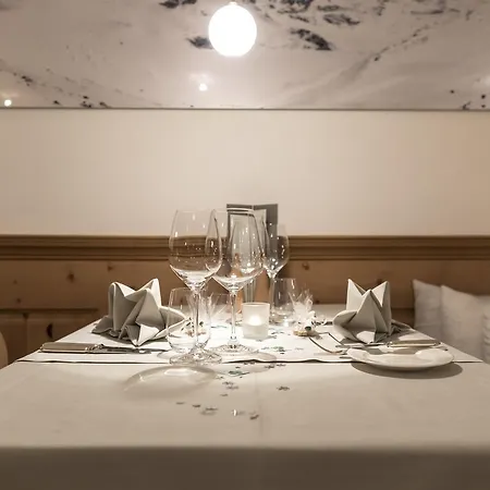 Relais & Chateaux In Lain Cadonau Brail