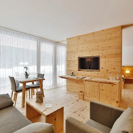 Hotel Relais & Chateaux In Lain Cadonau Brail