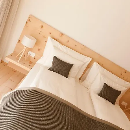 Relais & Chateaux In Lain Cadonau Hotel