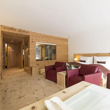 Relais & Chateaux In Lain Cadonau 5* Brail