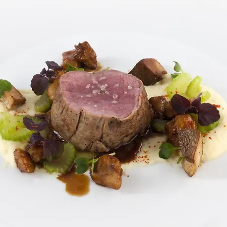 Relais & Chateaux In Lain Cadonau Hotel