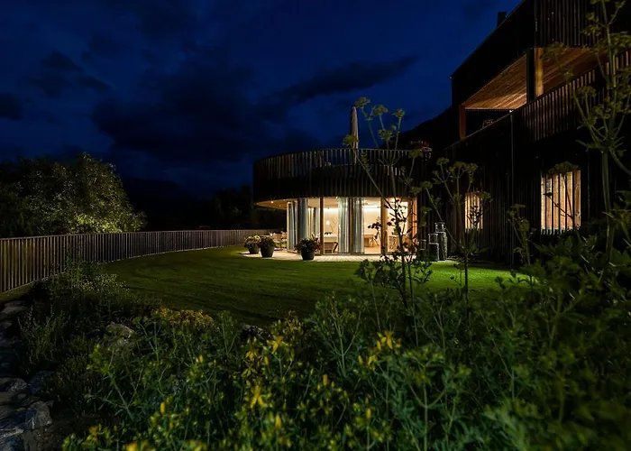 Relais & Chateaux In Lain Cadonau Otel Brail