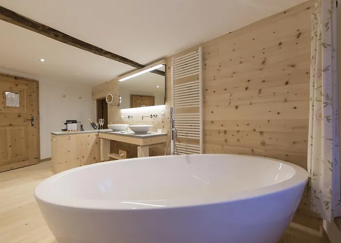 Relais&châteaux In Lain Cadonau Hotel Brail