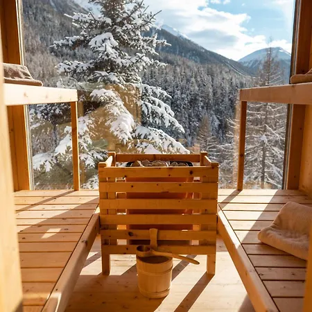Relais & Chateaux In Lain Cadonau 5*