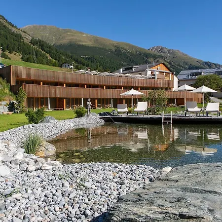 Hotel Relais & Chateaux In Lain Cadonau