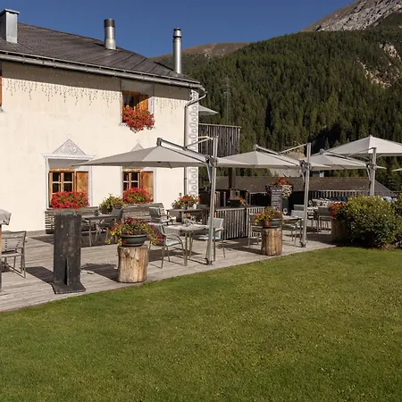 Relais & Chateaux In Lain Cadonau 5* Brail