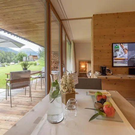 Relais & Chateaux In Lain Cadonau Hotel 5*