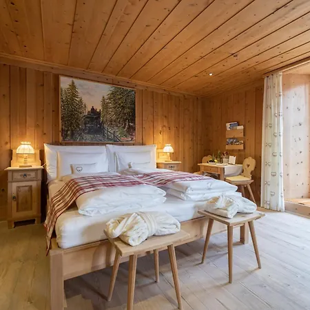 Relais & Chateaux In Lain Cadonau 5*