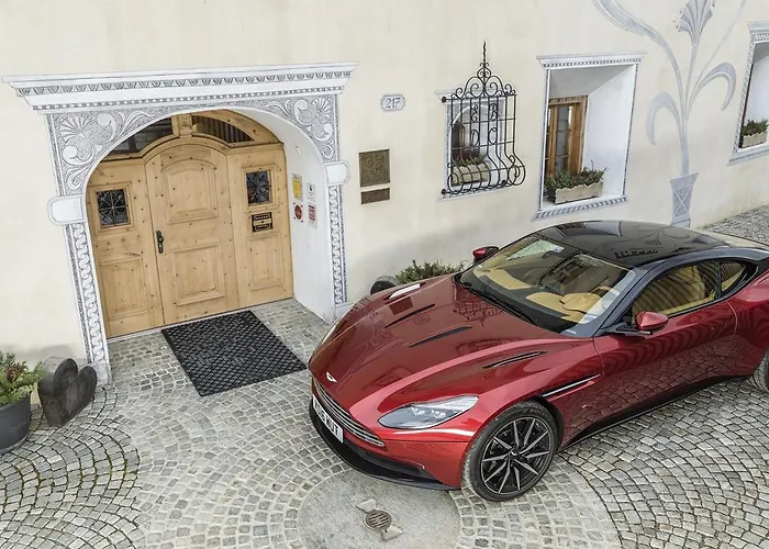 Relais&châteaux In Lain Cadonau Hotel