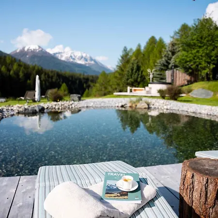 Relais & Chateaux In Lain Cadonau Hotel