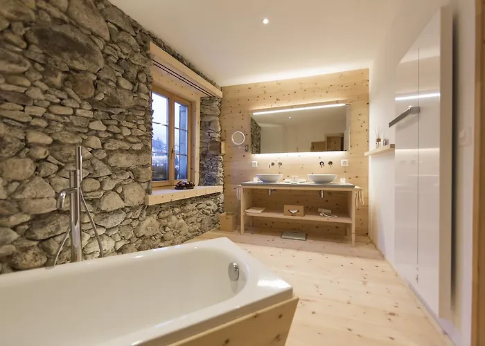 Szálloda Relais & Chateaux In Lain Cadonau Brail