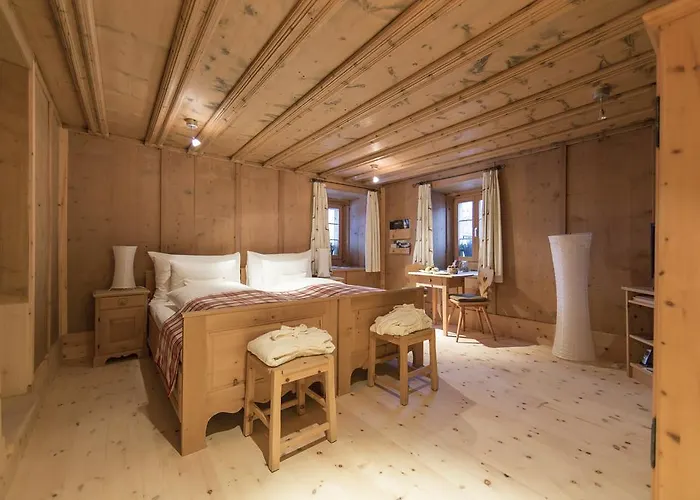 Szálloda Relais & Chateaux In Lain Cadonau