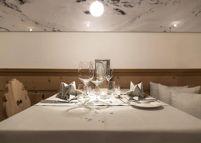 Relais & Chateaux In Lain Cadonau Brail